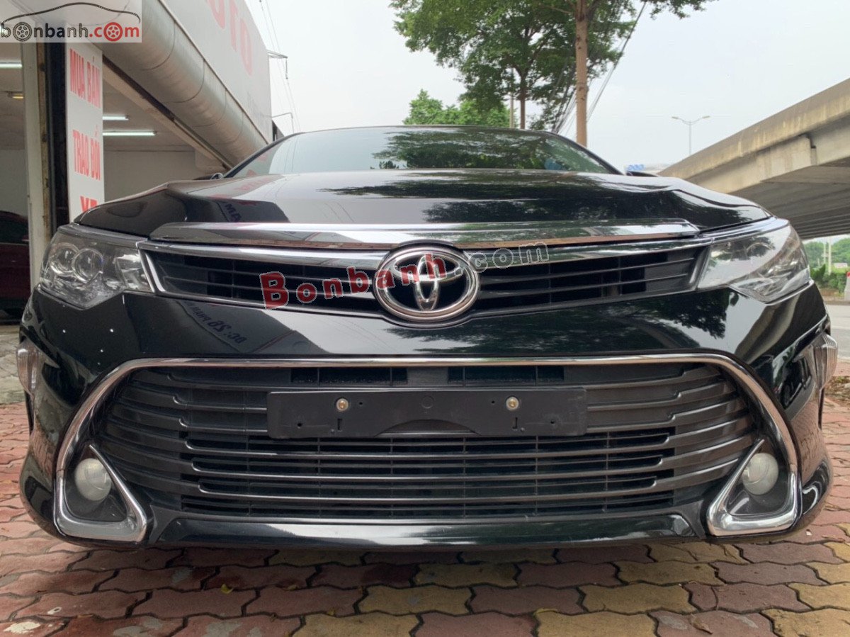 Toyota Camry   2.0E  2018 - Cần bán gấp Toyota Camry 2.0E sản xuất năm 2018, màu đen