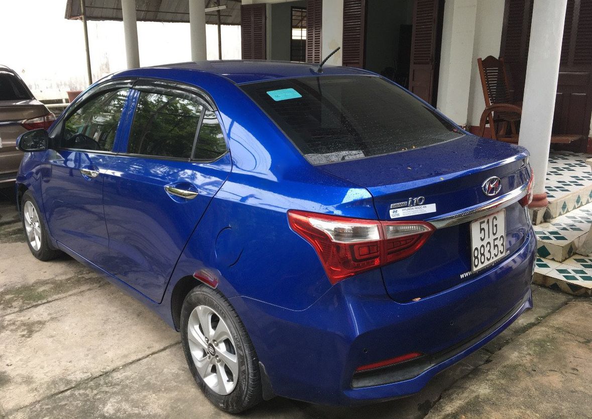 Hyundai Grand i10    2019 - Cần bán lại xe Hyundai Grand i10 đời 2019, màu xanh lam  