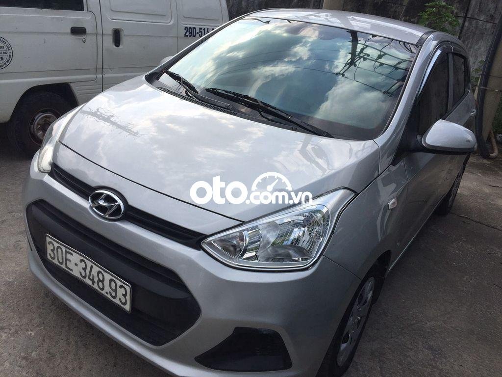 Hyundai Grand i10 2016 - Bán ô tô Hyundai Grand i10 2016, màu bạc, nhập khẩu nguyên chiếc chính chủ, giá chỉ 193 triệu