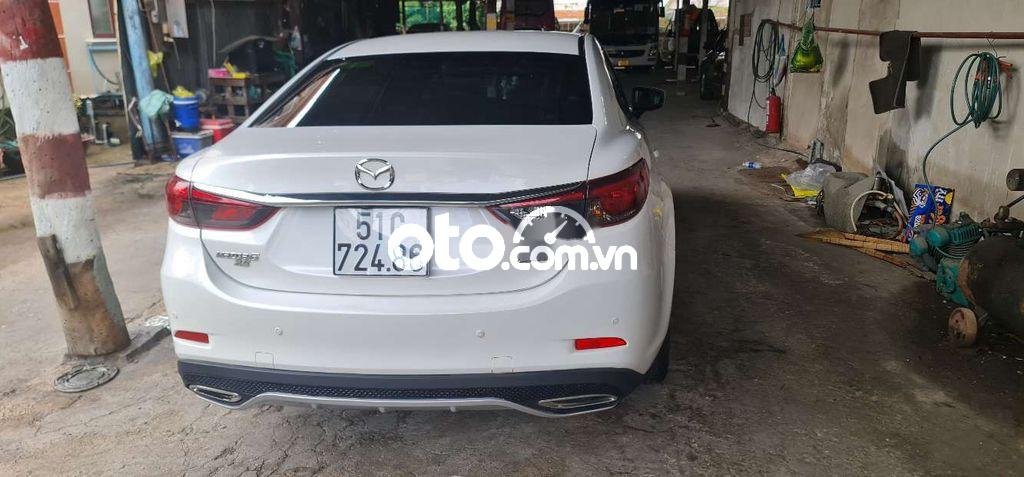 Mazda 6 2018 - Cần bán gấp Mazda 6 sản xuất năm 2018, màu trắng, xe nhập