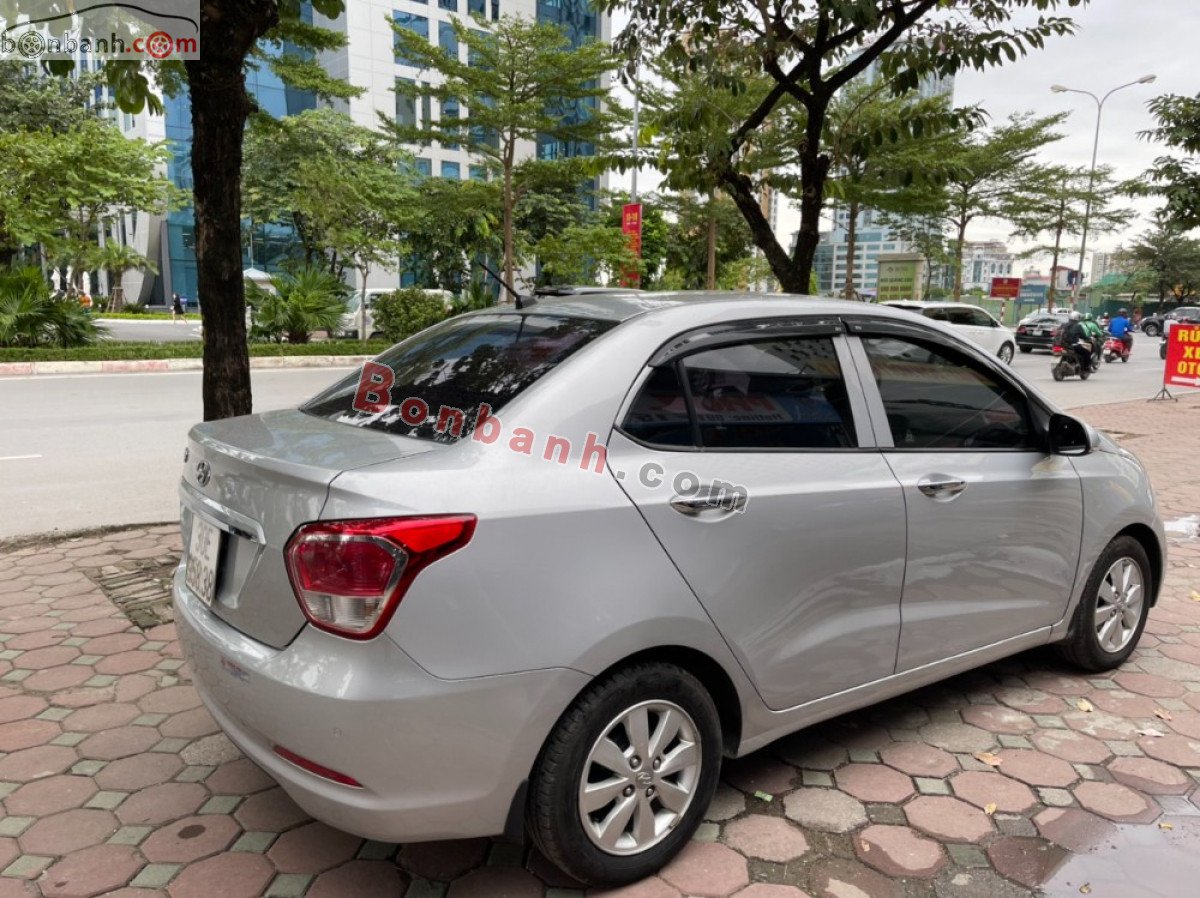 Hyundai Grand i10 2017 - Cần bán Hyundai Grand i10 đời 2017, màu bạc, nhập khẩu nguyên chiếc giá cạnh tranh