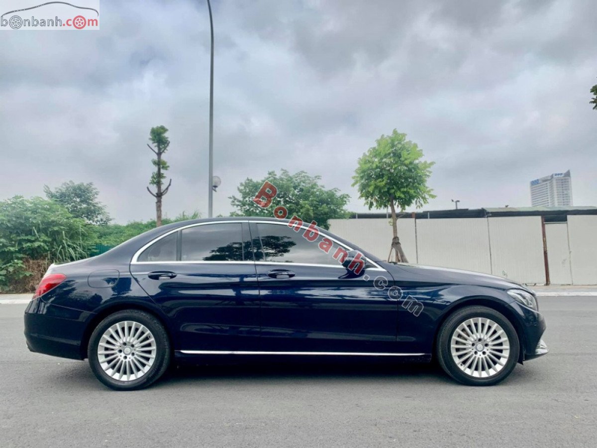 Mercedes-Benz C250 2016 - Bán xe Mercedes C250 đời 2016, màu xanh lam