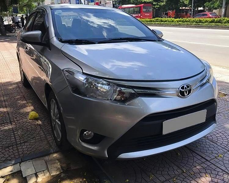 Toyota Vios   2016 - Bán Toyota Vios đời 2016, màu bạc còn mới