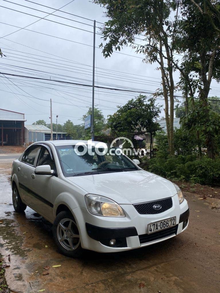 Kia Rio 2007 - Cần bán lại xe Kia Rio năm sản xuất 2007, màu trắng, xe nhập