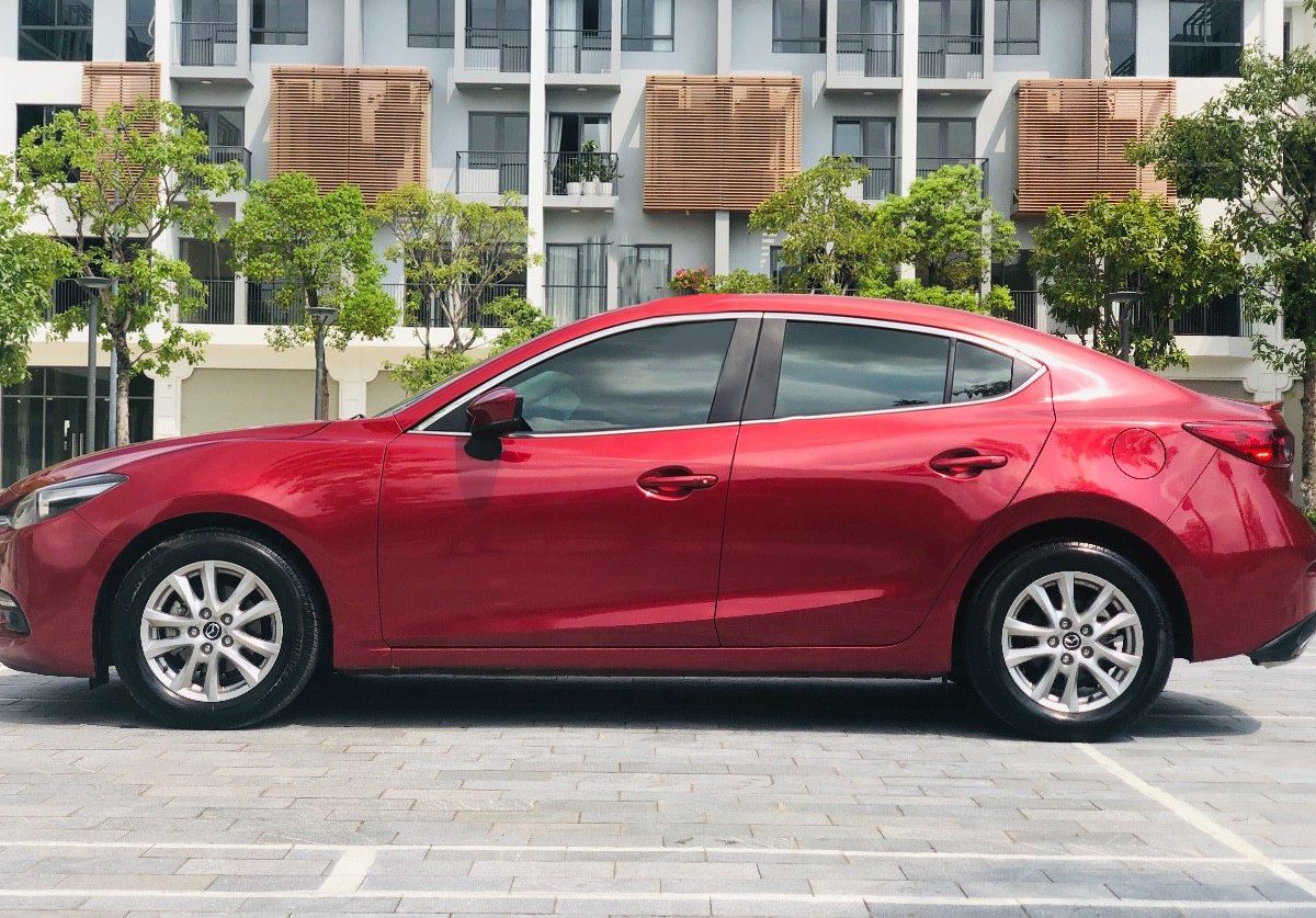 Mazda 3 2018 - Xe Mazda 3 sản xuất 2018, màu đỏ còn mới