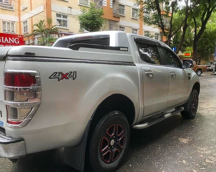 Ford Ranger   XLT 2.2  2015 - Bán ô tô Ford Ranger XLT 2.2 năm 2015, màu bạc, nhập khẩu nguyên chiếc chính chủ 