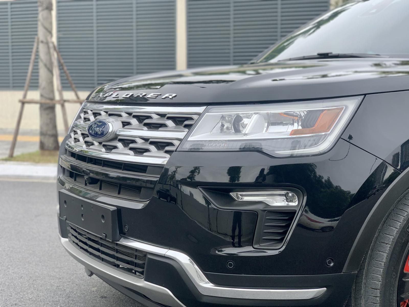 Ford Explorer 2018 - Cần bán xe Ford Explorer 2018, màu đen, nhập khẩu