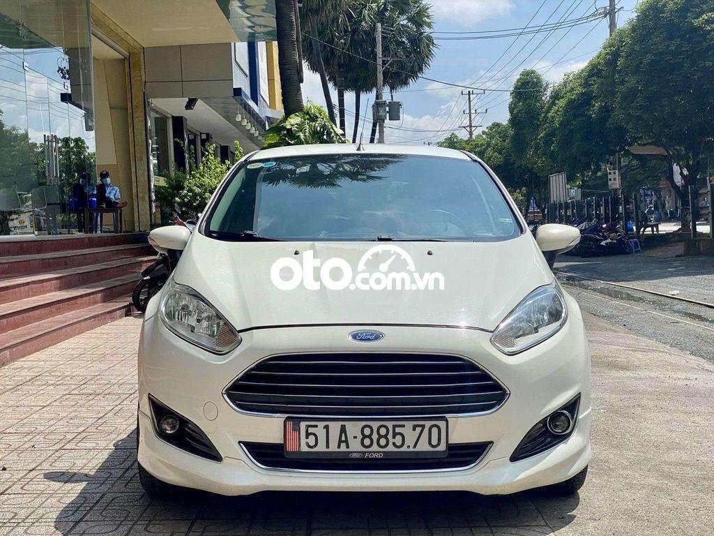 Ford Fiesta    2014 - Xe Ford Fiesta đời 2014, màu kem (be) còn mới, giá tốt