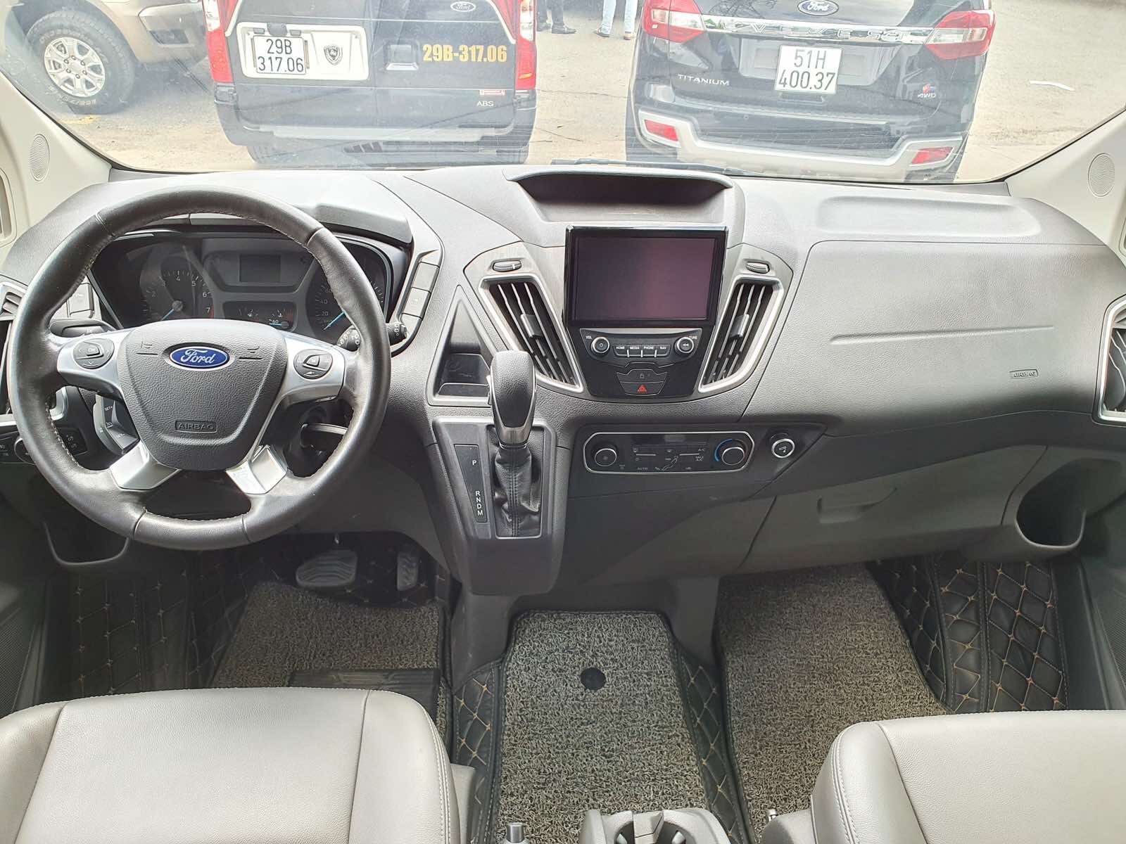 Ford Tourneo Titanium 2019 - Bán Ford Tourneo Titanium năm 2019