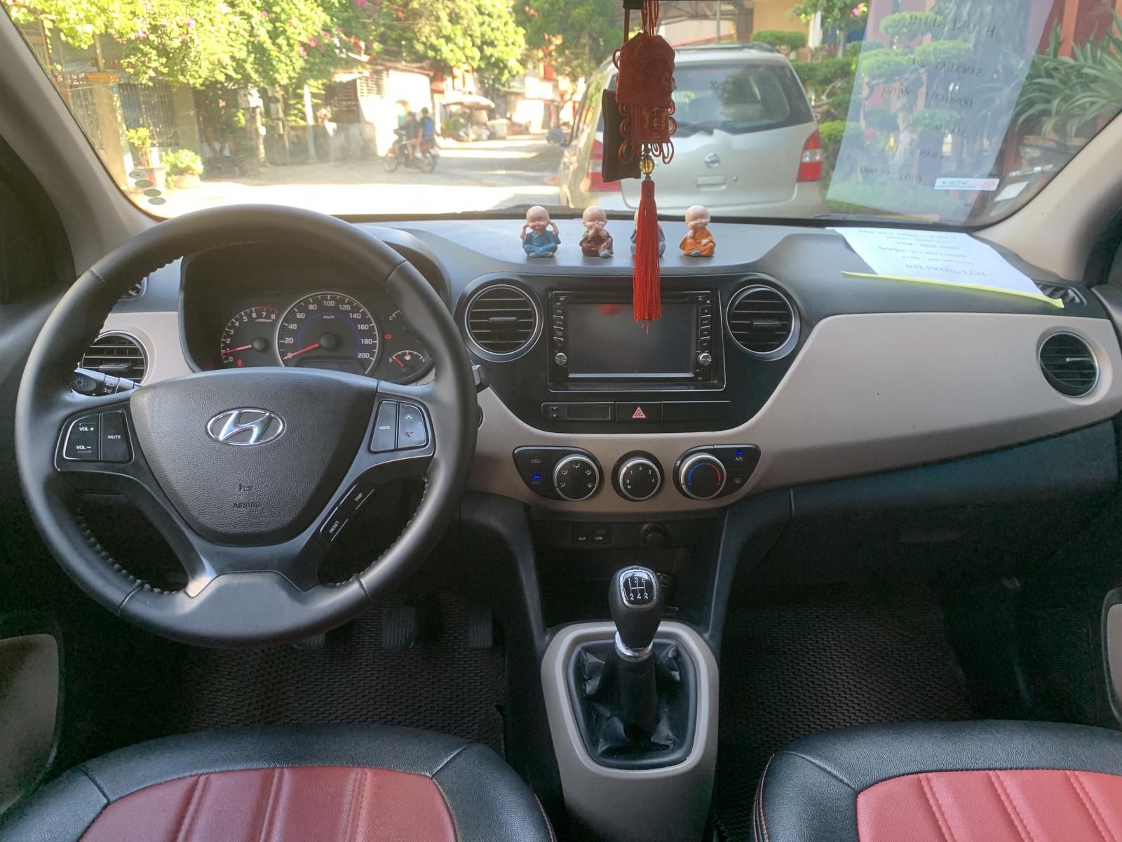 Hyundai Grand i10 2014 - Cần bán gấp Hyundai Grand i10 năm 2014 chính chủ, giá tốt 215tr