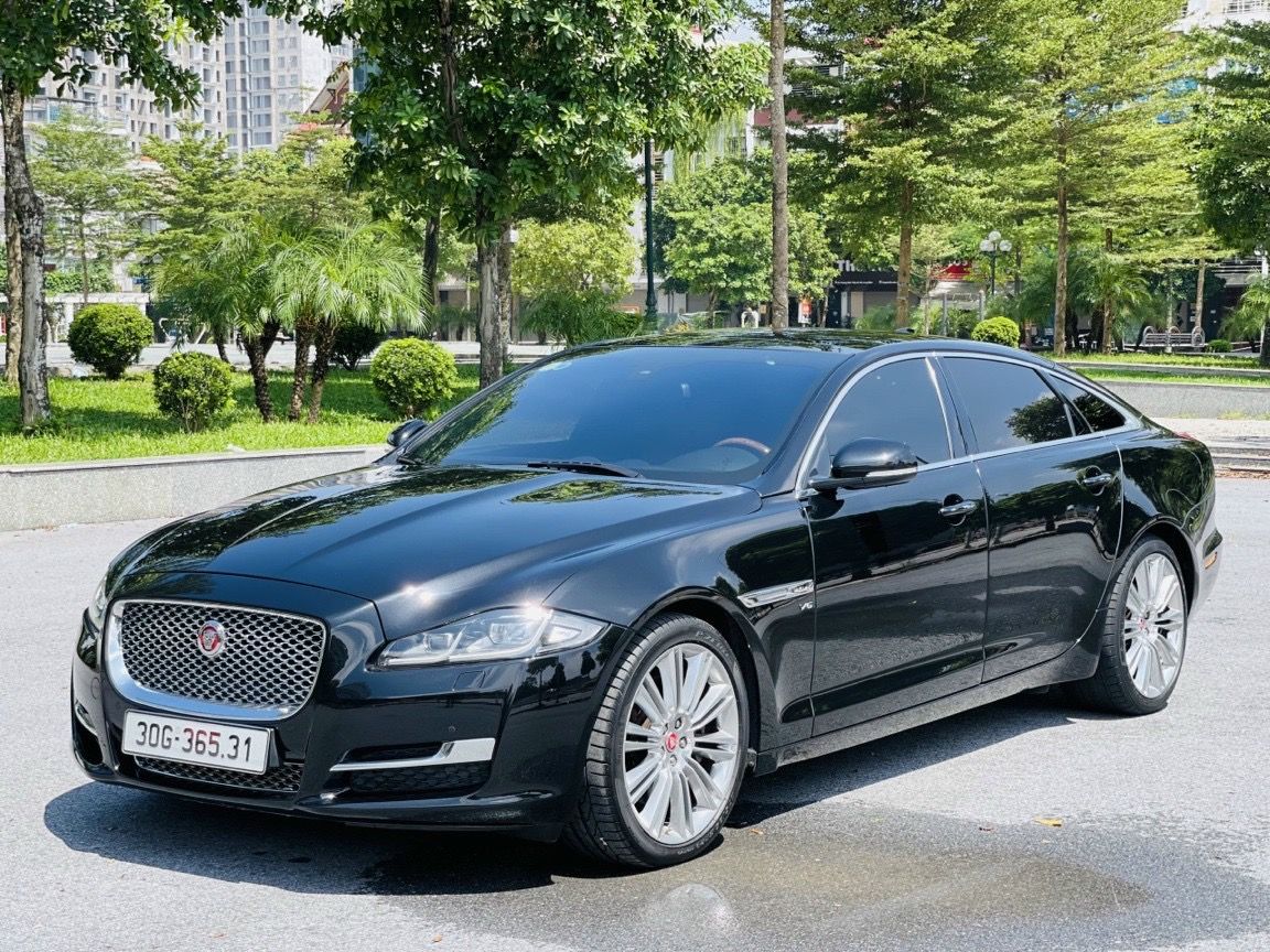 Jaguar XJL 2016 - Jaguar XJL 3.0 model 2017, màu đen, xe nhập