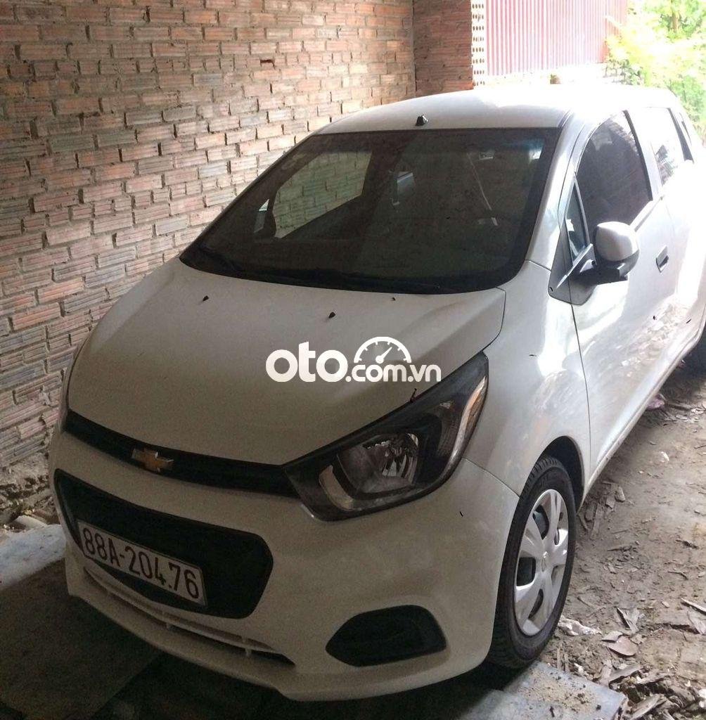 Chevrolet Spark 2018 - Cần bán lại xe Chevrolet Spark 2018, màu trắng