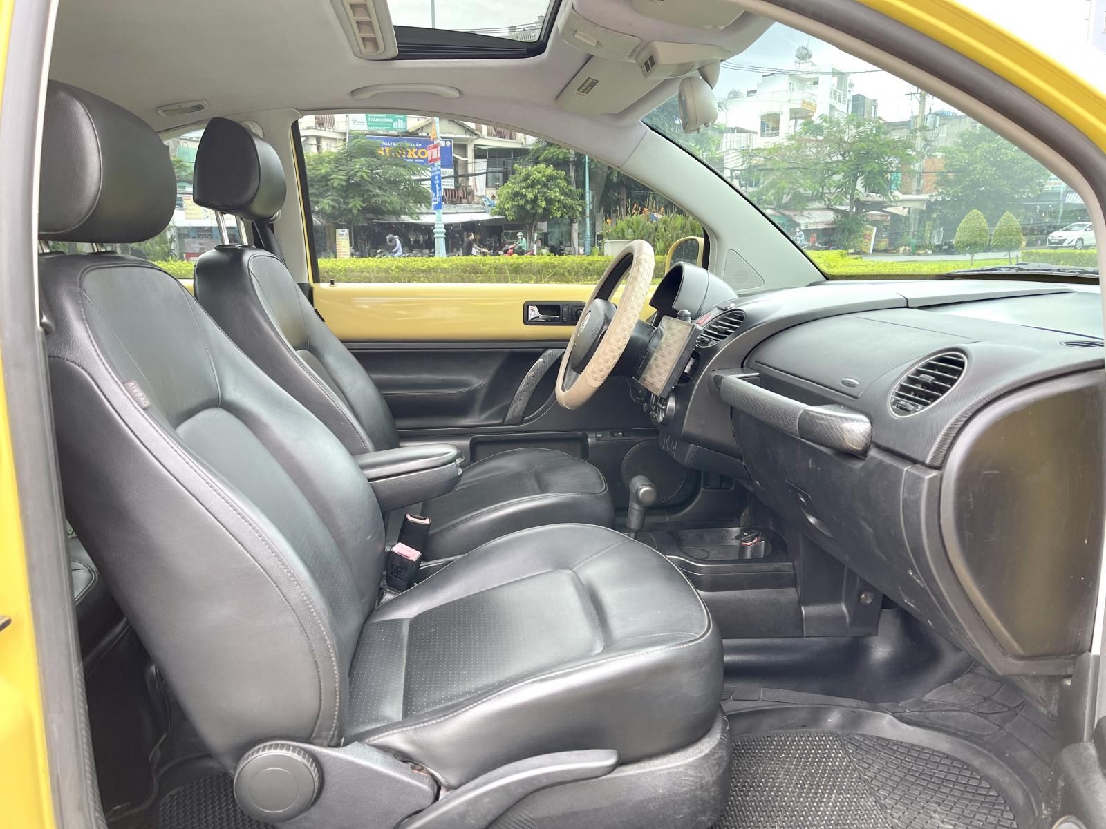 Volkswagen Beetle 2008 - Volkswagen Beetle 2.5 nhập Đức 2009 loại cao cấp full đồ chơi cao cấp