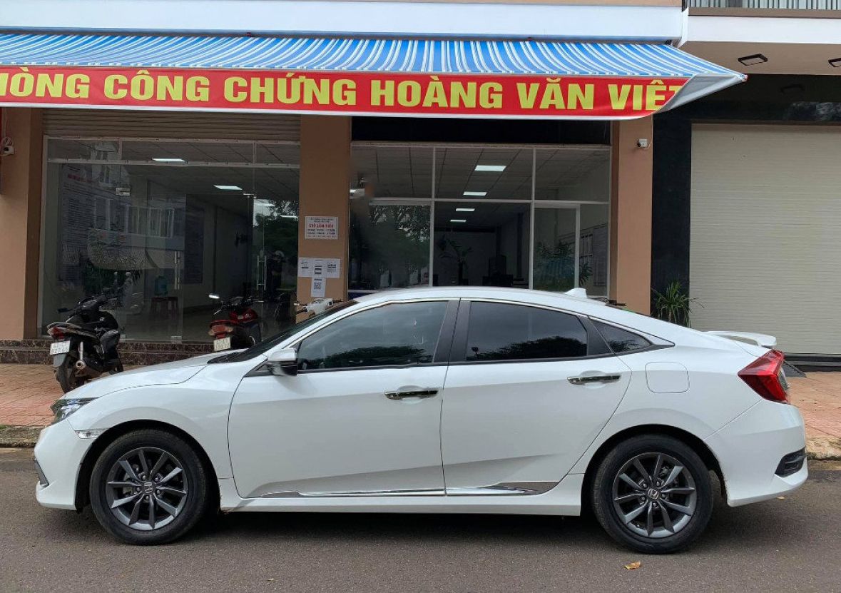 Honda Civic 2019 - Xe Honda Civic sản xuất năm 2019, màu trắng, nhập khẩu