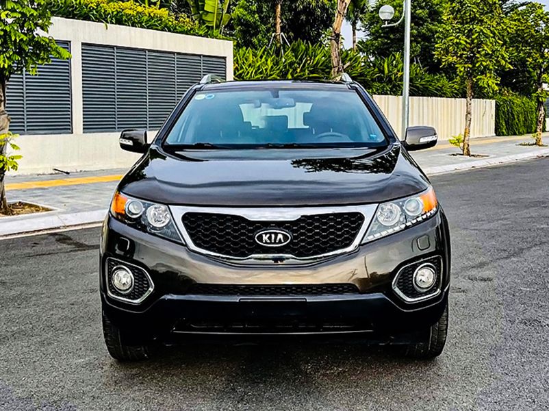 Kia Sorento   GAT 2.4L 4WD  2014 - Cần bán Kia Sorento GAT 2.4L 4WD đời 2014, màu nâu, giá 615tr