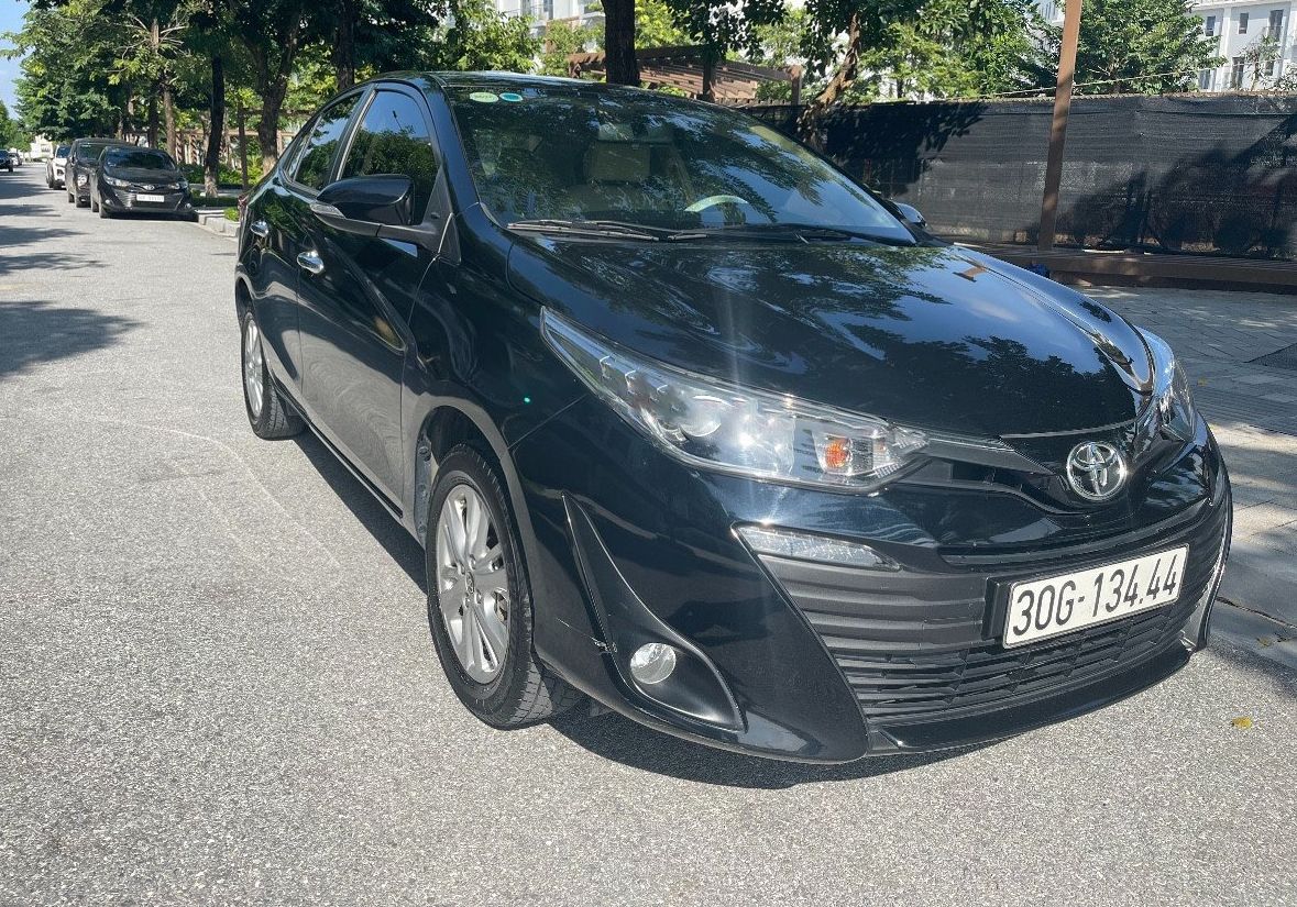 Toyota Vios   1.5G  2019 - Cần bán gấp Toyota Vios 1.5G sản xuất 2019, màu đen, giá 505tr