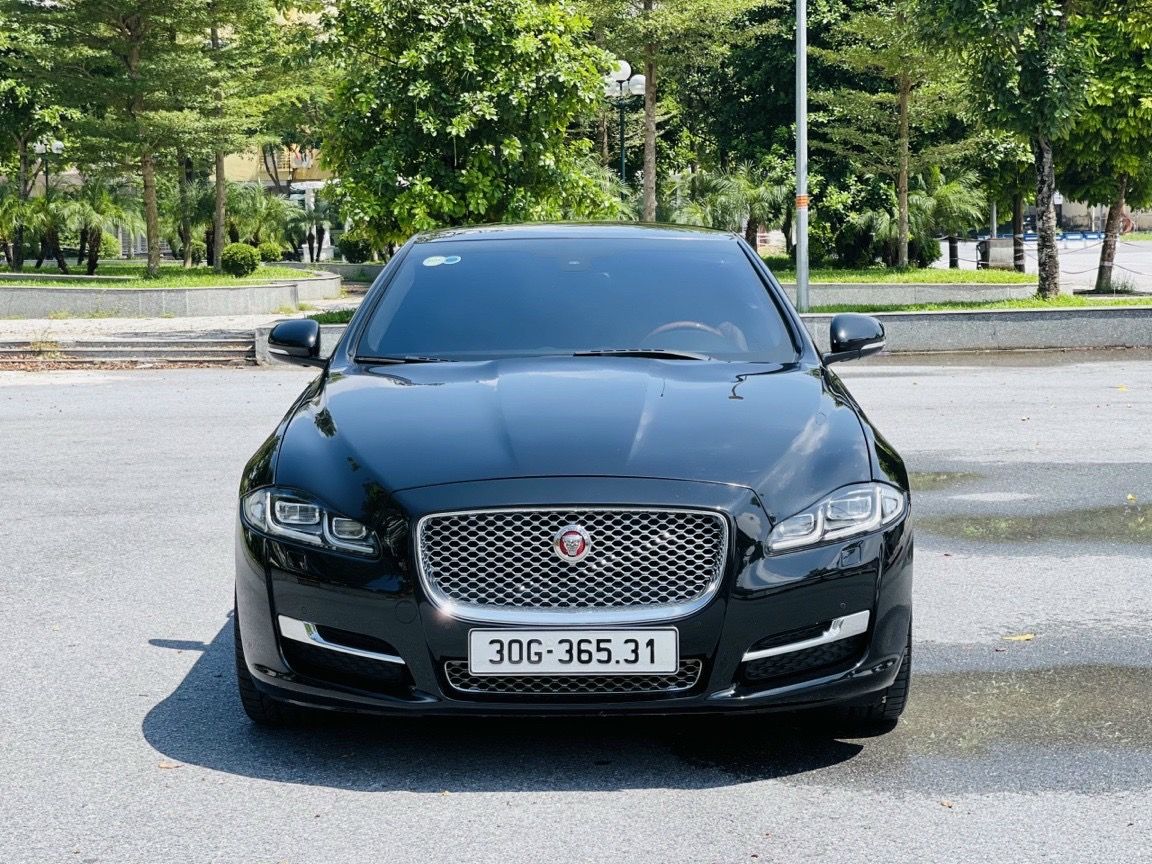 Jaguar XJL 2016 - Jaguar XJL 3.0 model 2017, màu đen, xe nhập