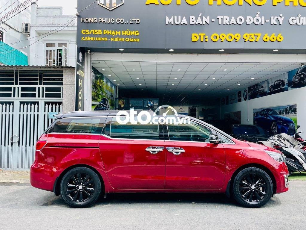 Kia Sedona   3.3 GATH  2016 - Bán ô tô Kia Sedona 3.3 GATH sản xuất 2016, màu đỏ, nhập khẩu còn mới, giá chỉ 679 triệu