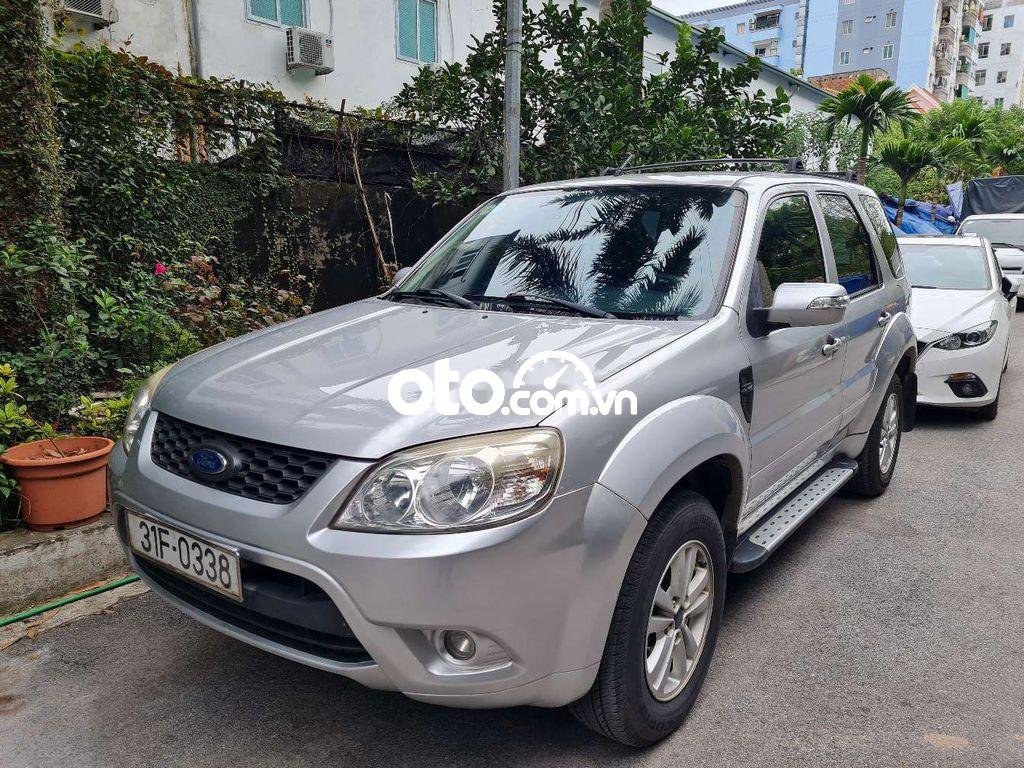 Ford Escape 2010 - Cần bán xe Ford Escape năm sản xuất 2010, màu bạc  