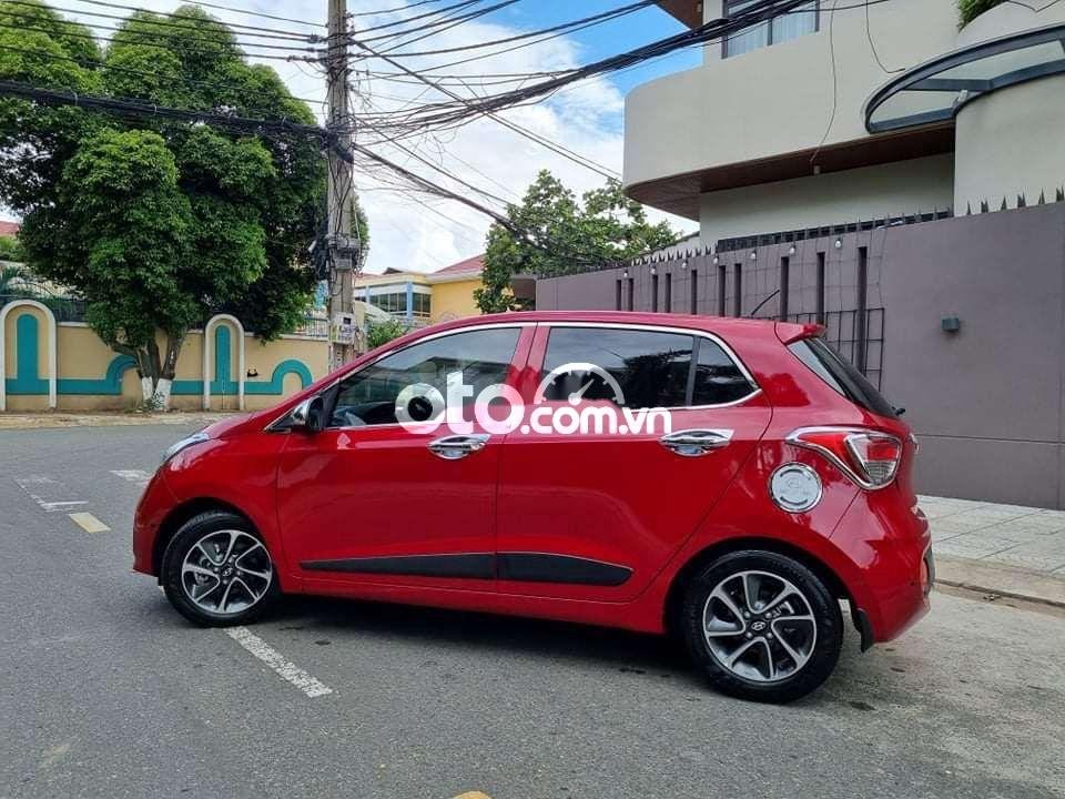 Hyundai Grand i10 2020 - Bán xe Hyundai Grand i10 năm 2020, màu đỏ còn mới