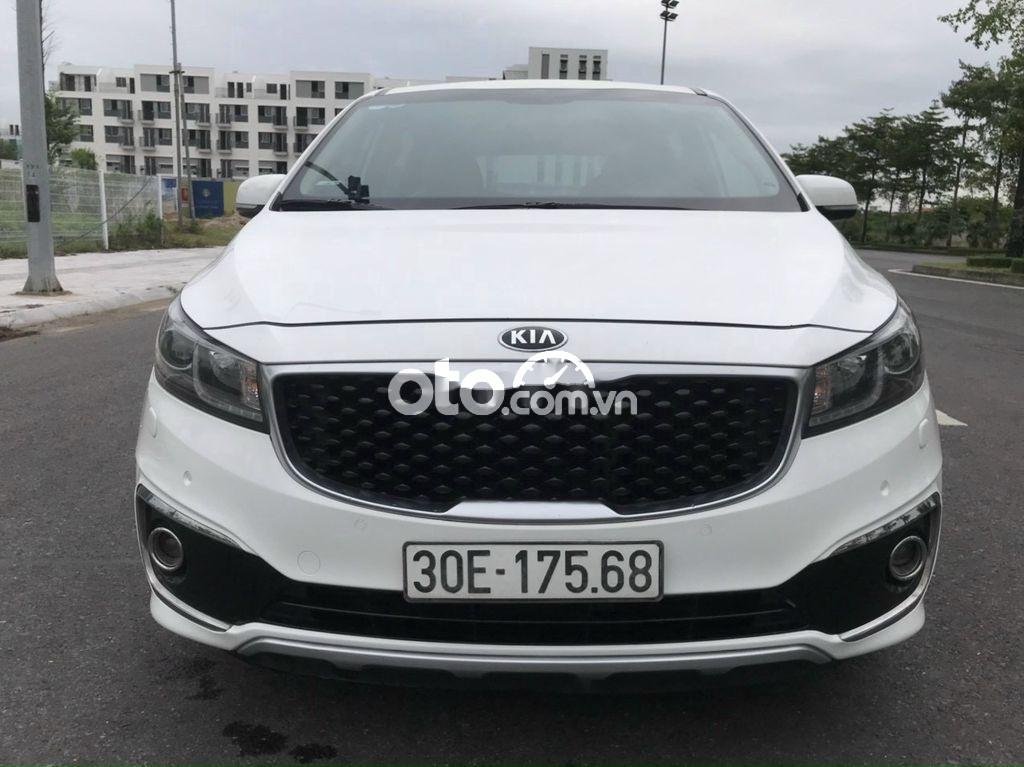 Kia Sedona 2.2L DATH 2016 - Bán xe Kia Sedona 2.2L DATH đời 2016, màu trắng, giá tốt