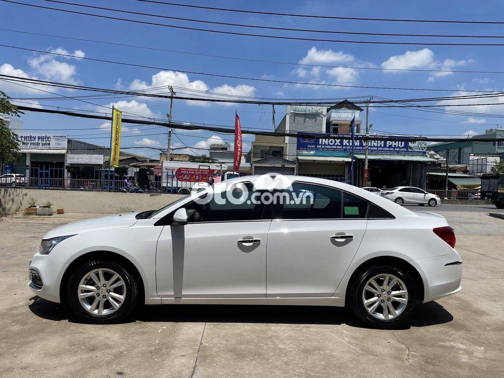 Chevrolet Cruze  1.6  2018 - Cần bán xe Chevrolet Cruze 1.6 năm 2018, màu trắng 