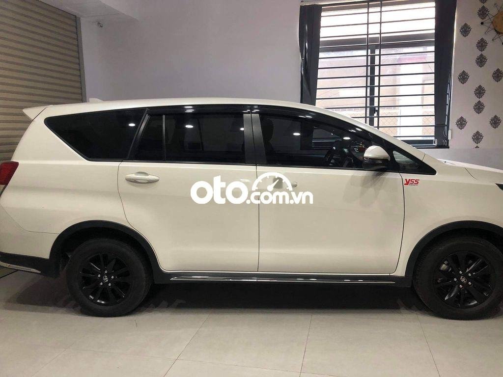 Toyota Innova 2019 - Cần bán xe Toyota Innova đời 2019, màu trắng còn mới giá cạnh tranh