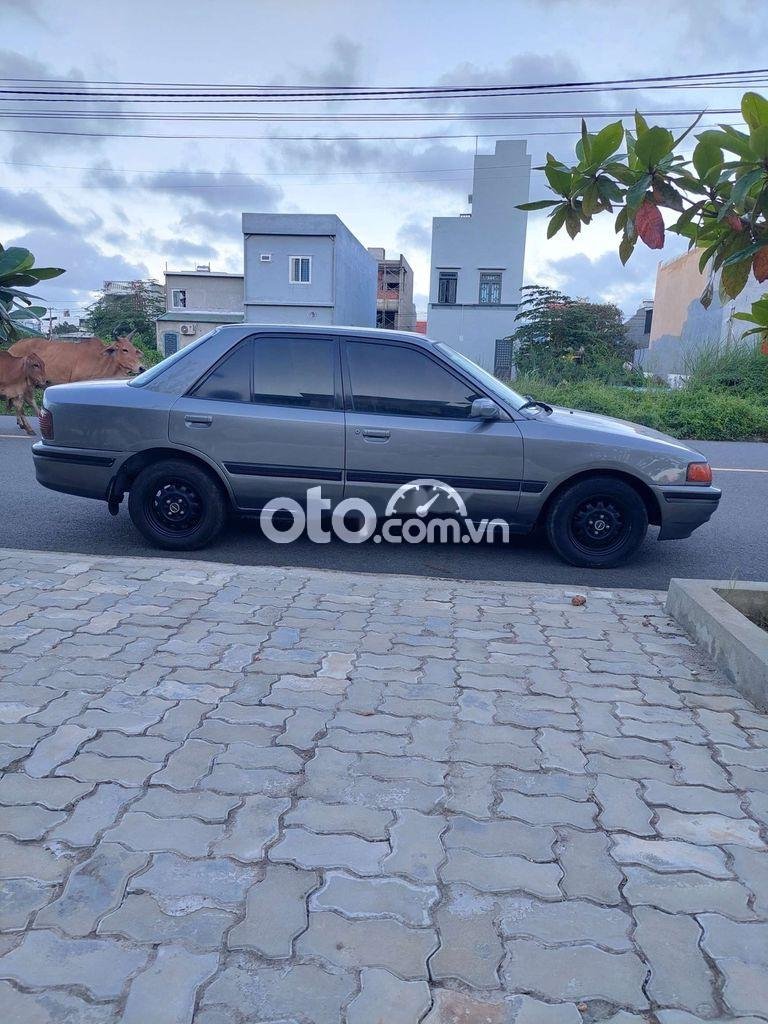 Mazda 323F 1994 - Xe Mazda 323F 1994, màu xám, xe nhập