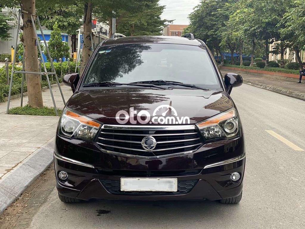 Ssangyong Stavic   2016 - Cần bán gấp Ssangyong Stavic năm 2016, màu nâu, nhập khẩu xe gia đình