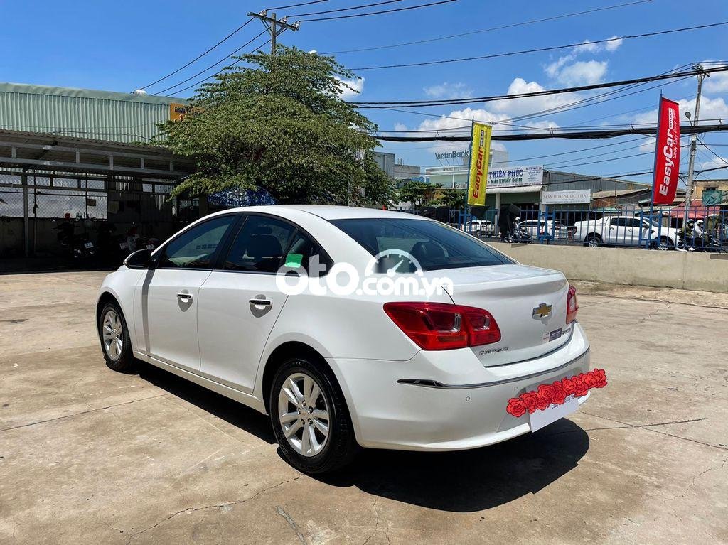 Chevrolet Cruze  1.6  2018 - Cần bán xe Chevrolet Cruze 1.6 năm 2018, màu trắng 