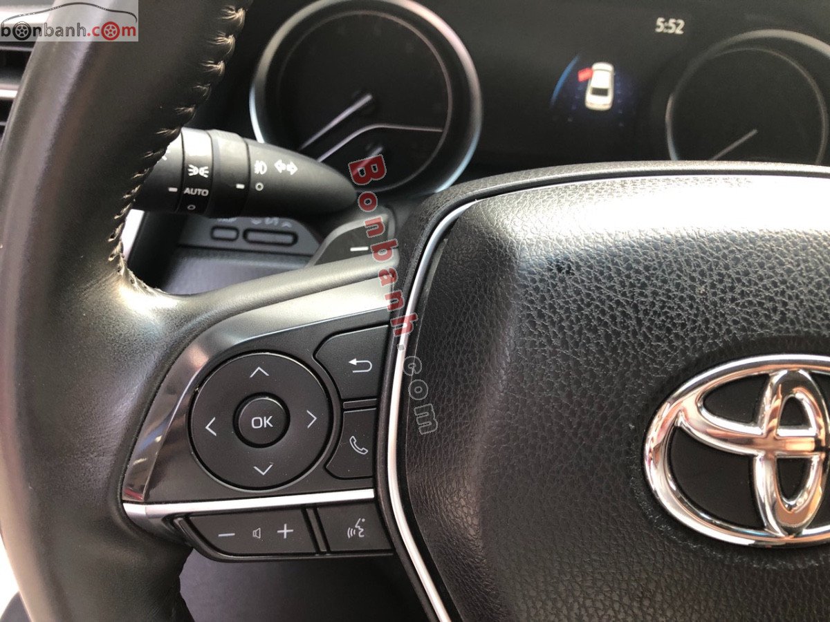 Toyota Camry   2.5Q 2019 - Bán xe Toyota Camry 2.5Q năm 2019, màu trắng, xe nhập
