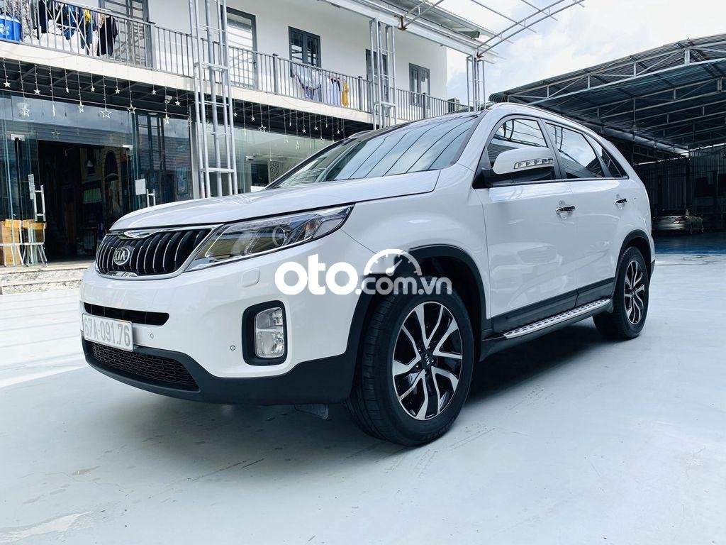 Kia Sorento  2.2 DATH 2018 - Cần bán Kia Sorento 2.2 DATH 2018, màu trắng