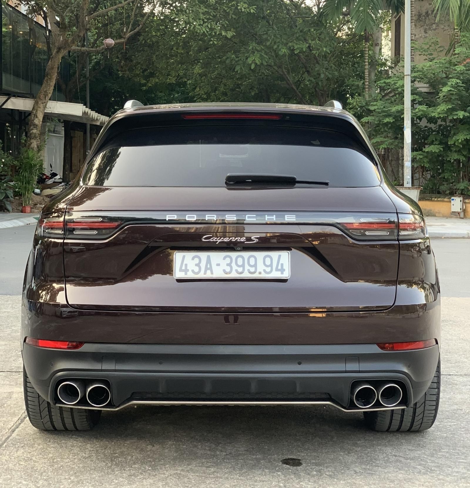 Porsche Cayenne 2019 - Màu nâu, nội thất kem