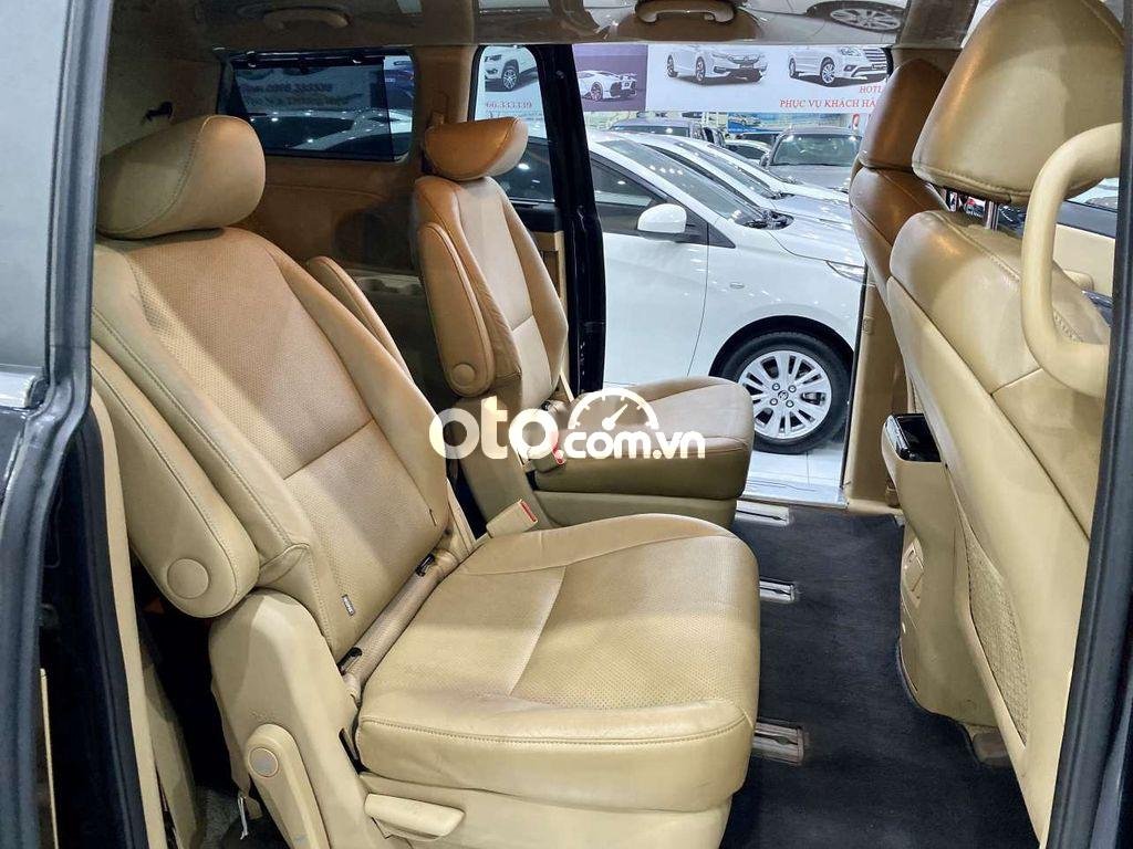 Kia Sedona 2018 - Bán ô tô Kia Sedona năm 2018, 825 triệu