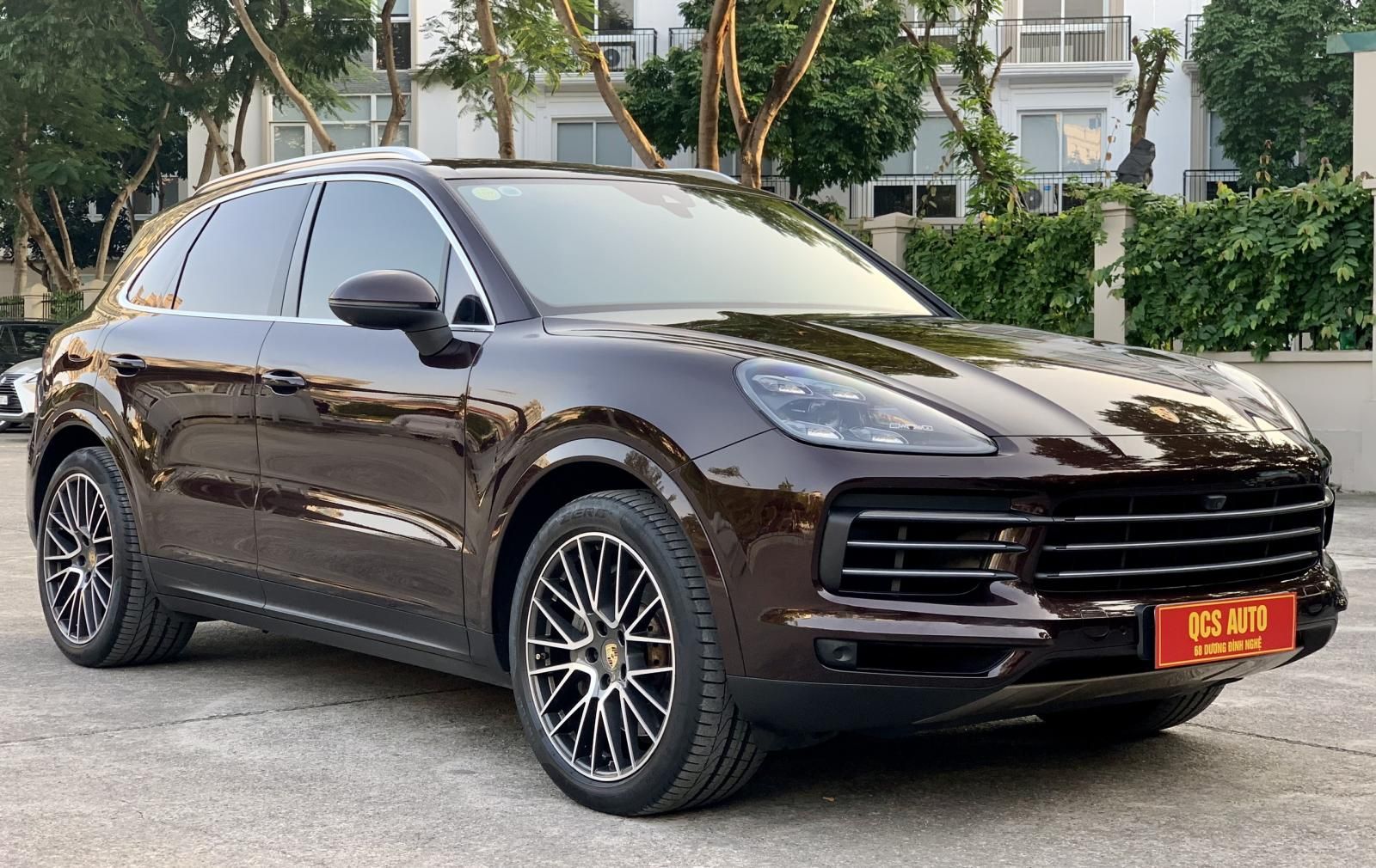 Porsche Cayenne 2019 - Màu nâu, nội thất kem