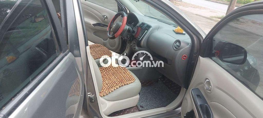 Nissan Sunny 2013 - Bán xe Nissan Sunny sản xuất năm 2013, màu xám như mới