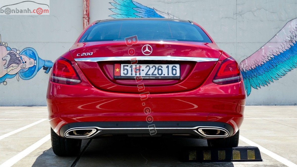 Mercedes-Benz C200 2019 - Bán xe Mercedes C200 đời 2019, màu đỏ