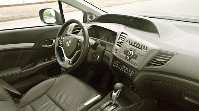 Honda Civic 2012 - Cần bán Honda Civic sản xuất 2012, màu xám