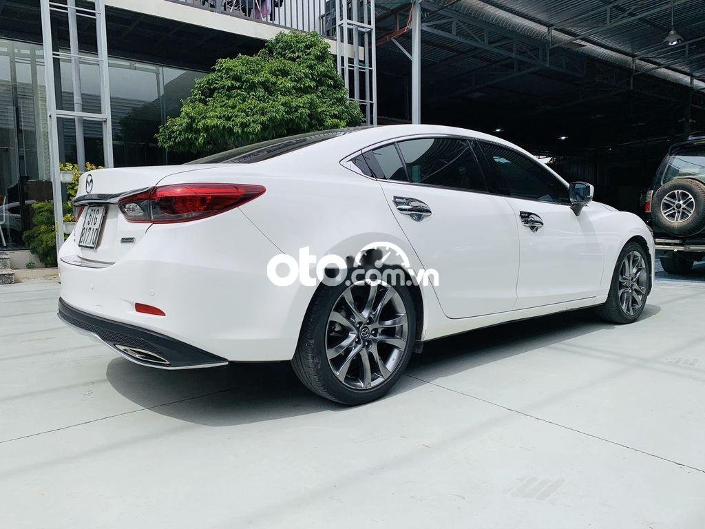 Mazda 6    2018 - Bán xe Mazda 6 sản xuất 2018, màu trắng 