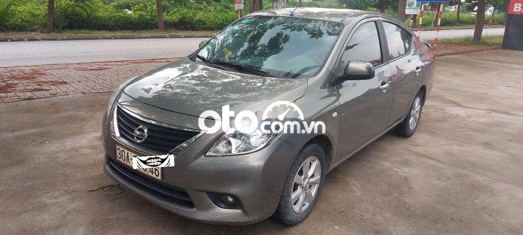 Nissan Sunny 2013 - Bán xe Nissan Sunny sản xuất năm 2013, màu xám như mới