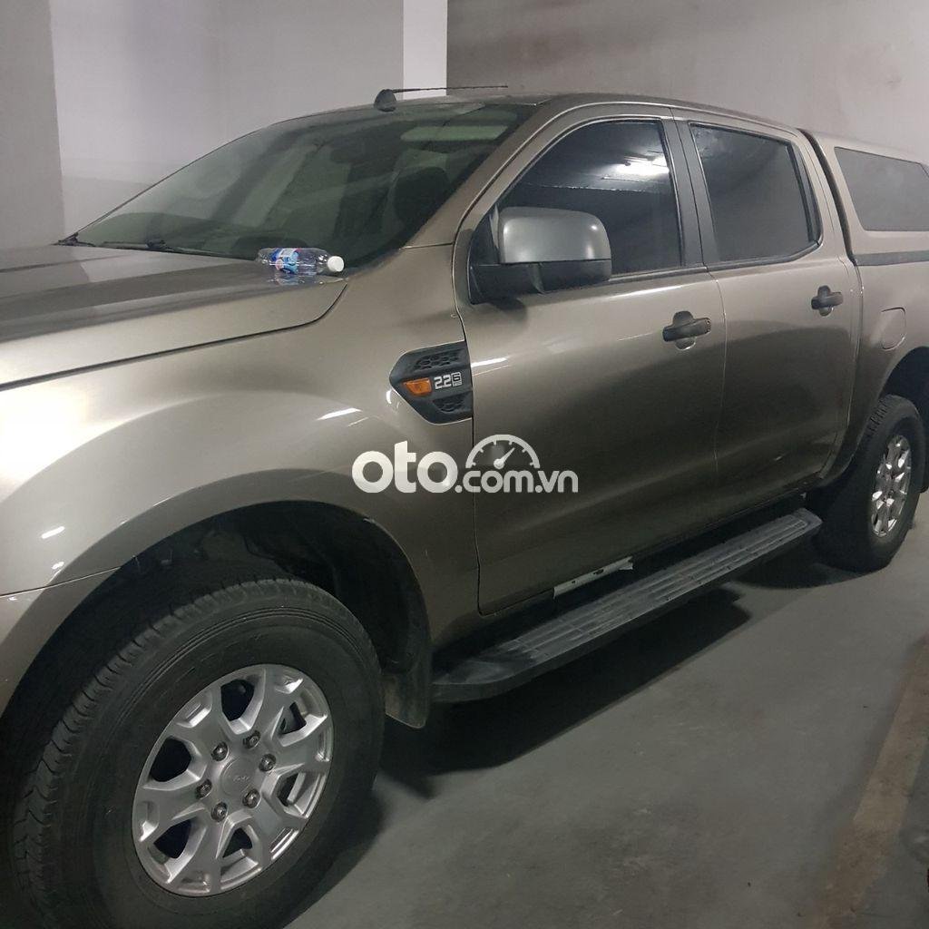 Ford Ranger 2016 - Bán xe Ford Ranger sản xuất năm 2016, màu xám, xe nhập  