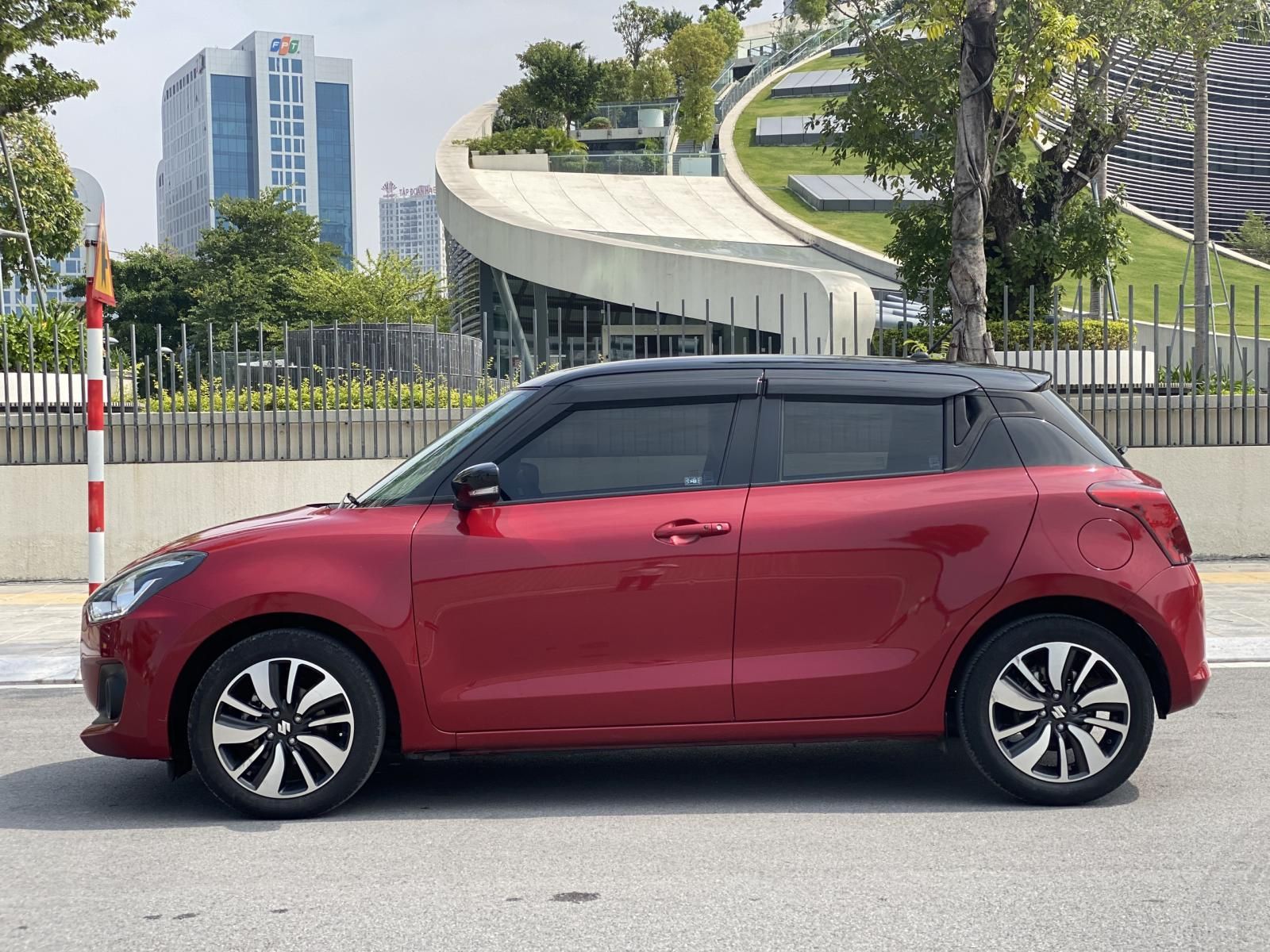 Suzuki Swift GLX 2019 - Cần bán xe Suzuki Swift GLX năm sản xuất 2019