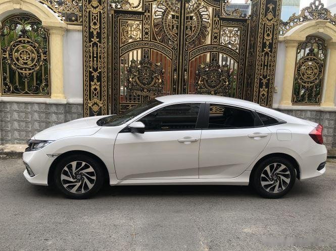 Honda Civic 1.8 E 2020 - Cần bán Honda Civic 1.8 E đời 2020, màu trắng còn mới, giá chỉ 685 triệu