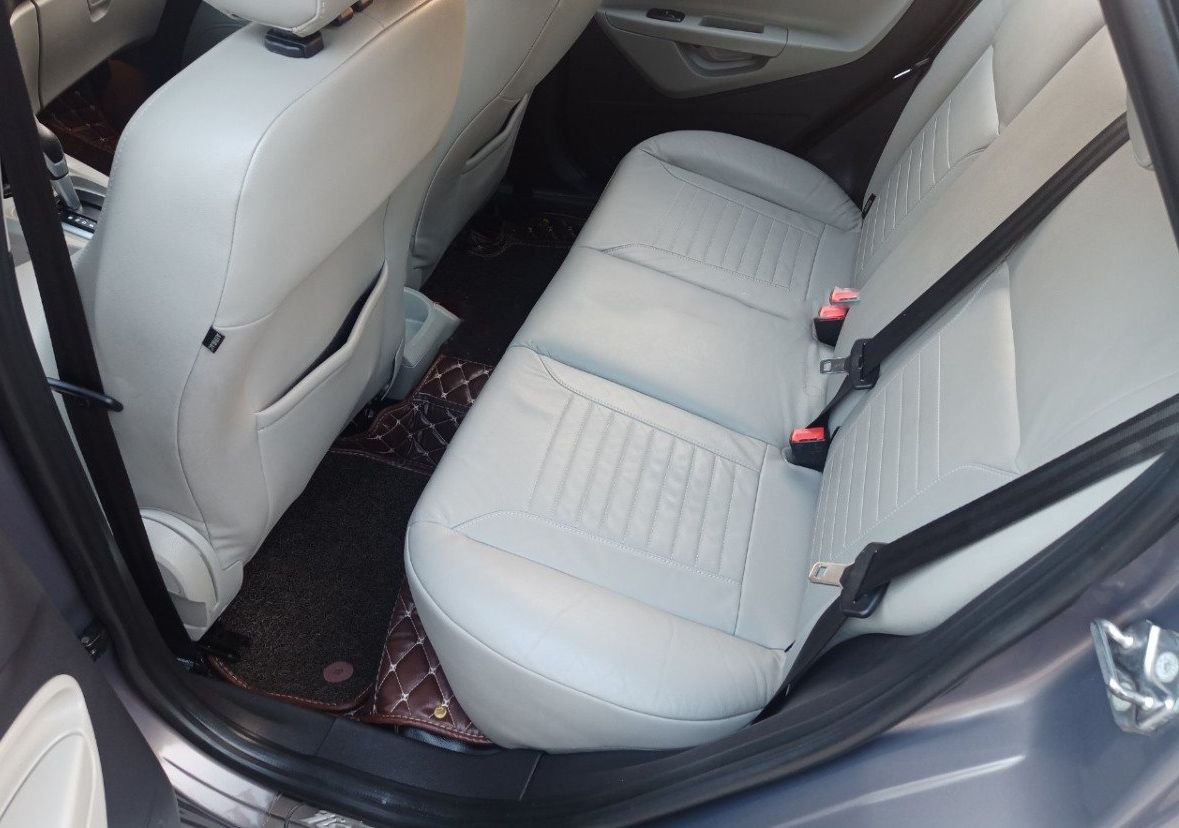 Ford Fiesta   1.5AT Titanium  2016 - Xe Ford Fiesta 1.5AT Titanium đời 2016, màu xám
