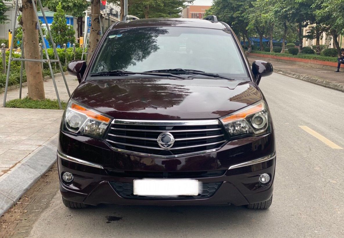 Ssangyong Stavic 2016 - Bán xe Ssangyong Stavic năm sản xuất 2016, màu đỏ, nhập khẩu