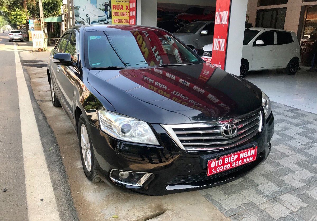 Toyota Camry   2010 - Bán xe Toyota Camry đời 2010, màu đen