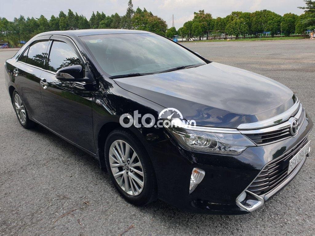 Toyota Camry  2.5Q    2019 - Bán xe Toyota Camry 2.5Q 2019, màu đen còn mới