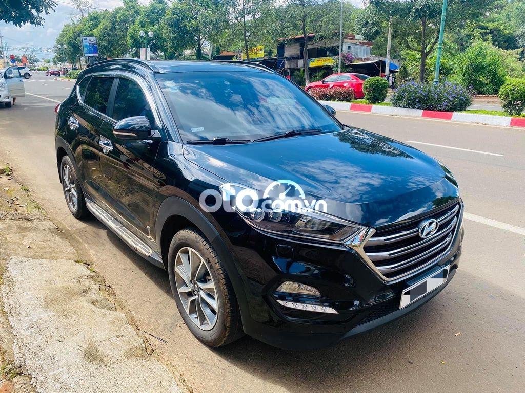 Hyundai Tucson 2018 - Bán xe Hyundai Tucson sản xuất năm 2018, màu xanh lam  