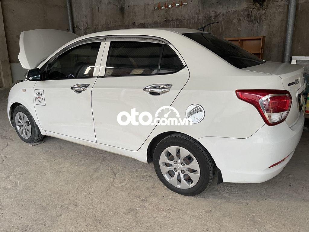 Hyundai Grand i10 1.2 MT 2015 - Bán Hyundai Grand i10 1.2 MT năm sản xuất 2015, màu trắng, nhập khẩu còn mới, giá 245tr