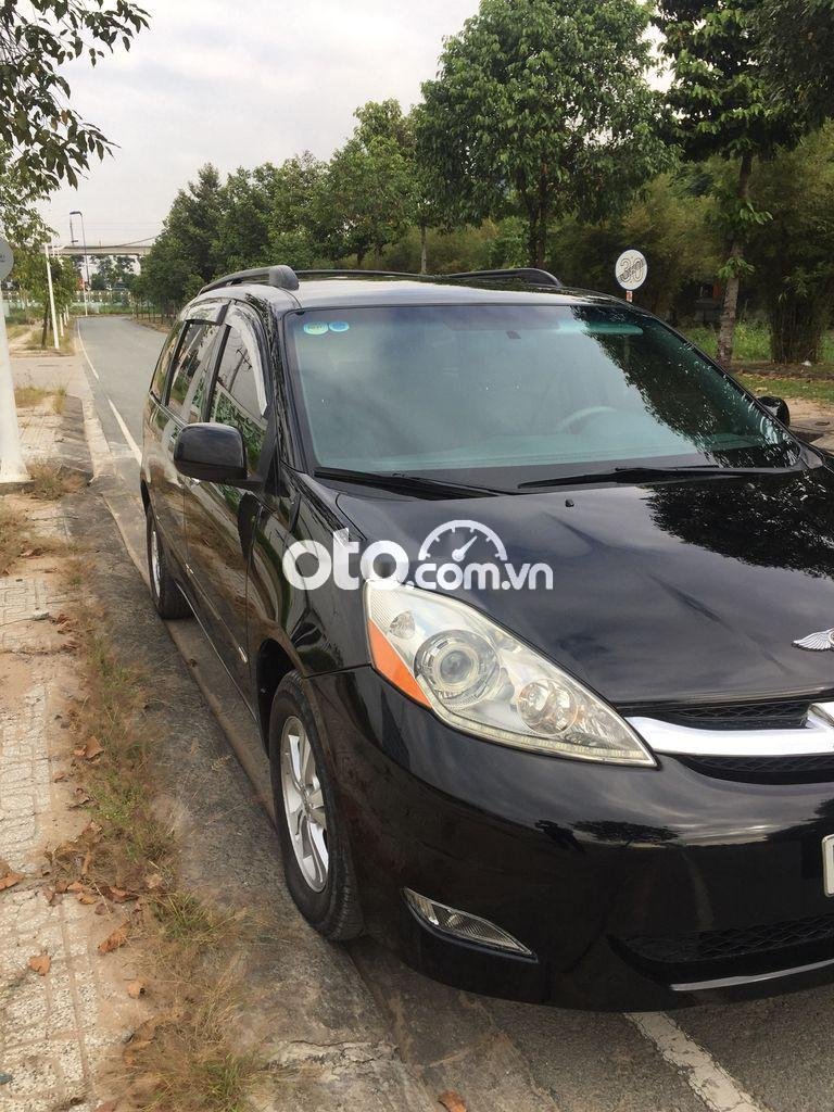 Toyota Sienna   2007 - Cần bán gấp Toyota Sienna năm sản xuất 2007, màu đen, nhập khẩu còn mới giá cạnh tranh